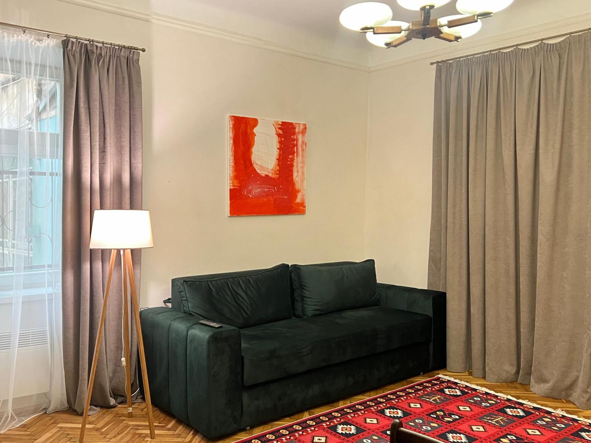 Art Apartment On Kylisha Str Lviv Exterior photo