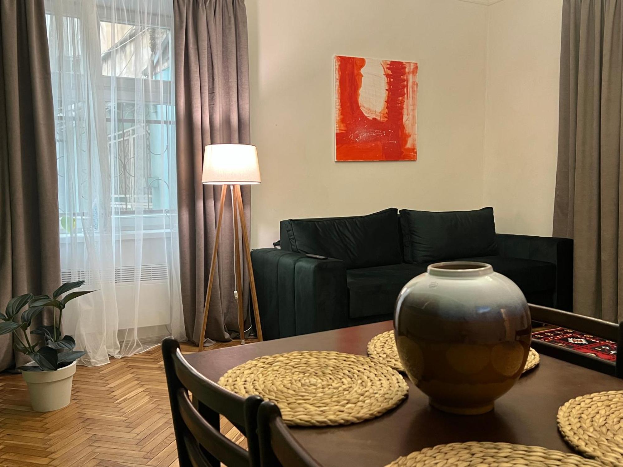 Art Apartment On Kylisha Str Lviv Exterior photo